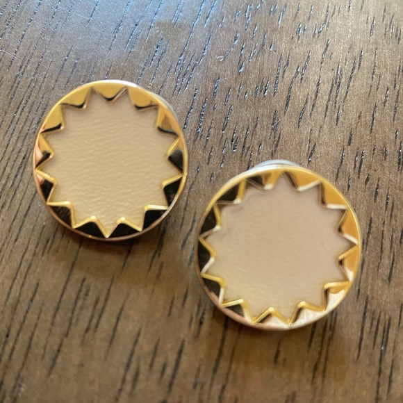 House of Harlow Sunburst Earrings - white - Picture 5 of 5